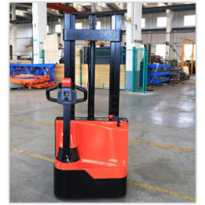 ES15-E3000, STIVUITOR ELECTRIC REDDOT, CAPACITATE 1.500KG, INALTIME DE RIDICARE 3.000 MM