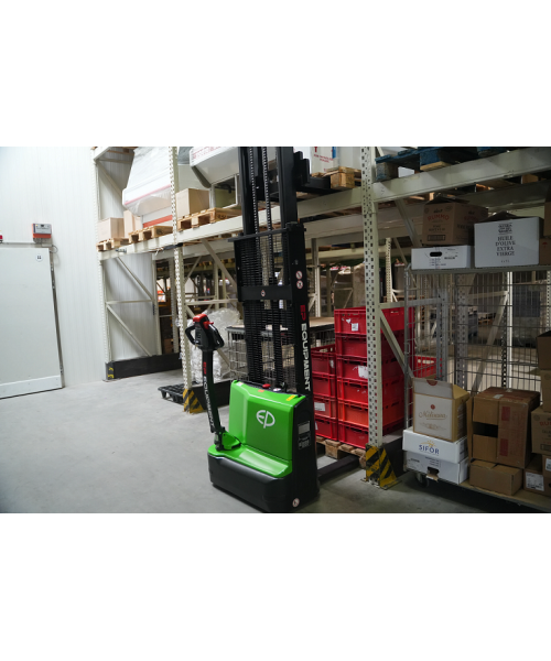 DS3-3300, TRANSPALET ELECTRIC CU CATARG MARCA "EP EQUIPMENT", INALTIME DE RIDICARE 3.300 MM, SARCINA MAX 1.500 KG