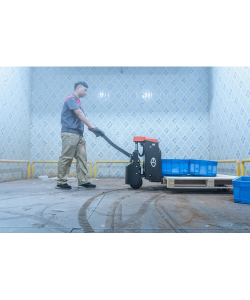 EPT20-15ET2H, TRANSPALET ELECTRIC DESTINAT SANTIERELOR SI DEPOZITELOR FRIGORIFICE, CAPACITATE 1500 KG, CU ROTI BALANS
