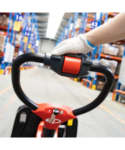 F4, TRANSPALET ELECTRIC 1500 KG, ACUMULATOR LI-ION