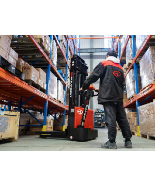 EST122 - 3300, TRANSPALET ELECTRIC CU CATARG MARCA "EP", INALTIME DE RIDICARE 3.300 MM, SARCINA MAX 1.200 KG